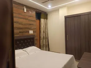 OYO Hotel Budget Inn Near Gomti Riverfront Park - Image 3