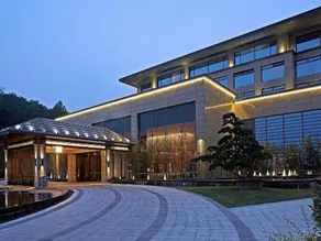 Fubang Sunhu Hotel - Image 4