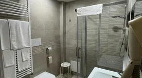 Park Hotel - Image 2