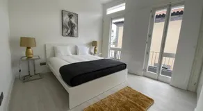 Luxury Loft Apartment - Image 2
