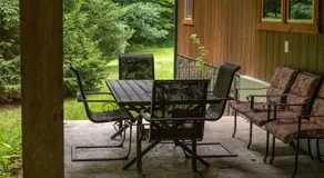 Whispering Pines Retreat - Image 5