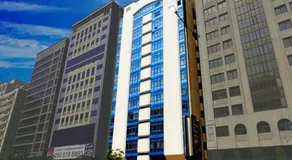 Banny Homes - Deluxe One Bedroom Apartment - Downtown - Image 4