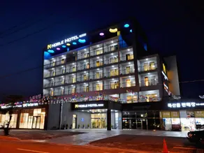 Noble Hotel - Image 3