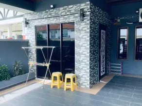 d’Puncak Homestay Bandar Puncak Alam - Image 3