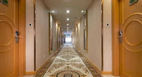 Vienna Hotel Shenzhen Baoneng City Plaza - Image 5