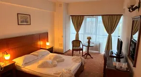 Hotel Emma West - Image 2