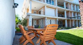 Vöröskő Villa -ELNÖKI szauna és jakuzzi használattal - Image 2