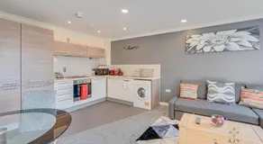Mica Point City Centre Apartment - Image 5
