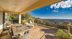 Villa con piscina riscaldata e magnifiche viste del mare, montagna e golf - Image 4