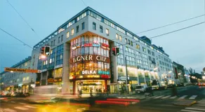 Vienna Shopping Center 8 Appartment - Image 4