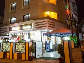 Amrita Executive Hotel - Image 4