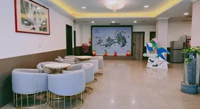 New KM Hotel - Image 3
