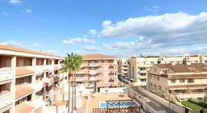 Global Vacacional, Estudio para parejas con piscina en Canet playa - Image 3