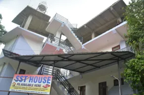 SST Housee - Image 3