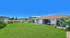 Bareena Cottage - Absolute Beachfront - Image 4