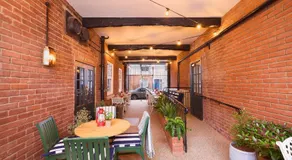 Salisbury Arms Hotel - Image 4