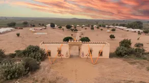 Om Desert Resort - Image 4