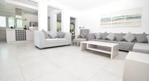 Serenity Residence with Sea view - Image 3