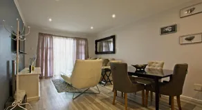 Modern Seaview Apartment - Image 2