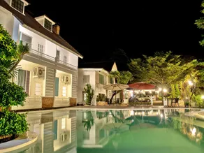 The Natural Garden Resort - Image 2