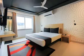 Super Townhouse Hi Tech City Hyderabad - Image 2