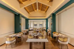 Songkou Impression Hotel - Image 4
