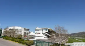 Hunters Lodge - Image 2