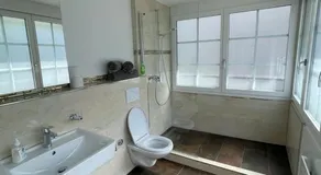 Moderne einzigartige Wohnung in Altdorf - Image 4
