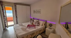 Panoramic View Frontal Apartment - Image 2
