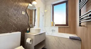 Superior Wlodarzewska, 2 rooms, 1 bedroom, Parking! 24h reception! Air Condition! - Image 2