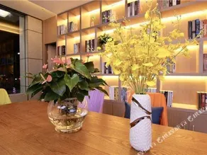 Blueprint Garden Hotel - Image 4