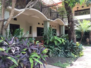 Crown Hotel Lombok - Image 3