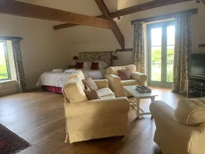 Park Farm Barn - Image 2