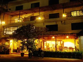 Phumanee Home Hotel - Image 2