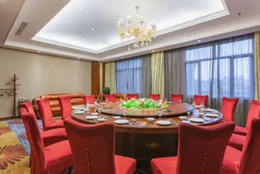 Jinhu Hotel - Image 4