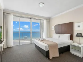 Bellagio@Chevron, Luxe, 2 Bedroom Apartment in the Heart of Surfers Paradise! - Image 2