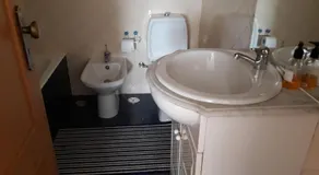 Apartment in Portela near the Airport - Image 5
