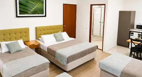 Cedar Lodge Motel - Image 2