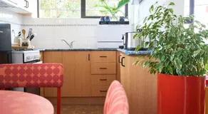 Budd Place Designer Collingwood Stay with Parking - Image 5