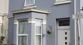 4Alma St - Image 5