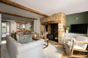 Magnolia Cottage - Image 2
