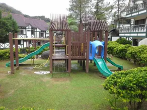 E Resort - Image 2