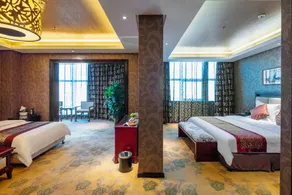 Huanuo Xinjinglun International Hotel - Image 2