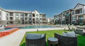 Landing Apartments - Bevelo Larkspur - Image 3