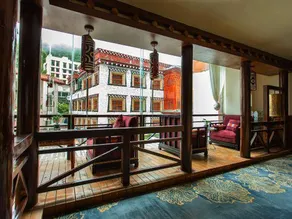 Kangding Renjia  Culture Theme Hotel - Image 2