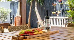 Mooloolaba Parkway Palms Spacious 3BR with Patio & BBQ Pet-Friendly near the Beach - Image 4