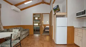 Warrnambool Motel and Holiday Park - Image 2