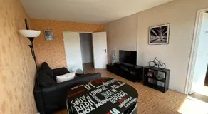 Superbe appartement T4 avec 3 chambres et balcon - Image 2