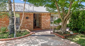 Azimuth - Spacious Family Retreat with City Views - Image 5