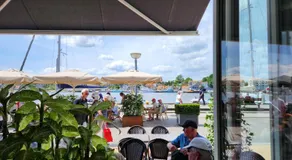 Harbour Walk - Image 4